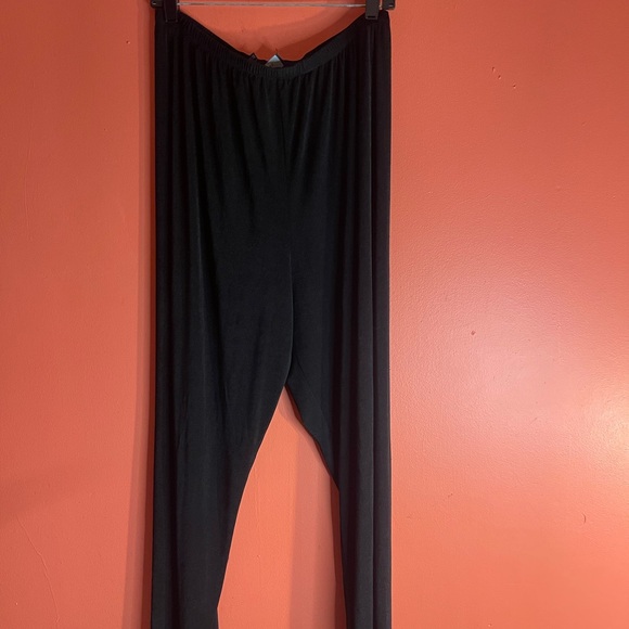 3/$15. Black stretch pants XL - Picture 4 of 9